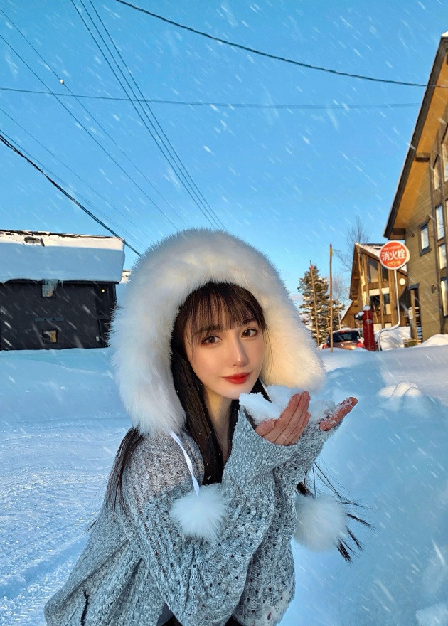 [美女]国内超有气质的美女模特刘奕宁, 明亮大眼雪白肌肤美若天仙