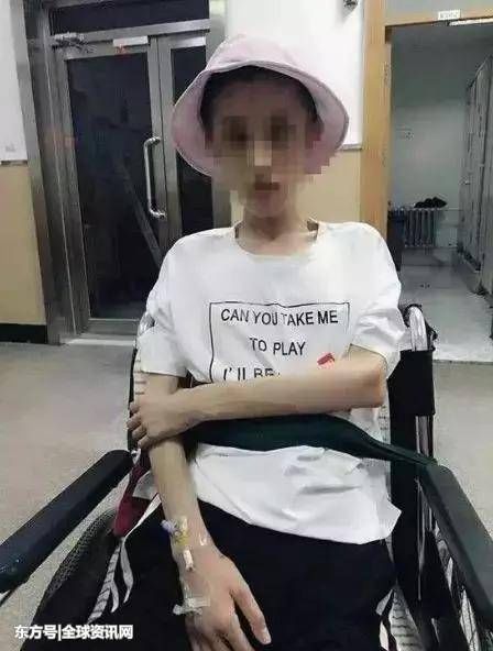 自杀式减肥--21岁女孩从110斤瘦到50斤，数着米吃饭!