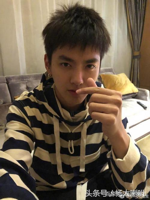 吴亦凡罕见发火，发文正面回怼虎扑网友，江苏网警官微发声！