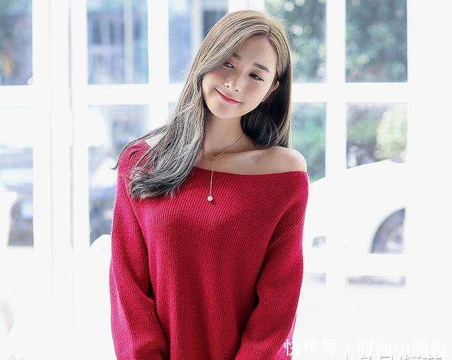 白色紧身裤是夏季的浪漫,秀出活力的曲线