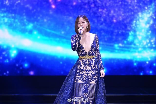 33岁的张靓颖厉害了!仅换了个短发显小10岁，网友:颜值是服气的