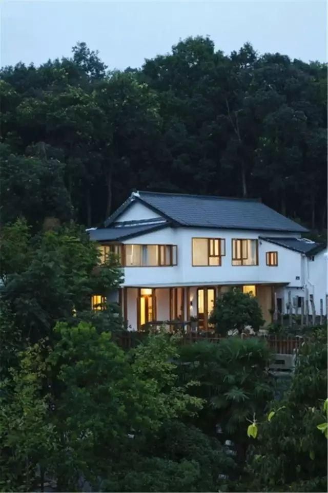  #新房#为什么很多人离开了农村，还要在老家盖一栋新房？