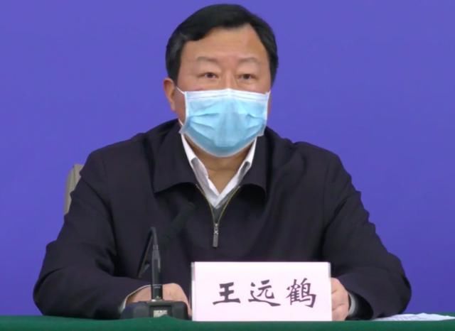  地毯式■湖北咸宁地毯式排查304万人次，累计报告确诊病例836例