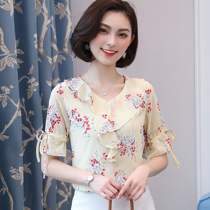 果然还是丰满的女人好看，穿这样的流氓衫，性感迷人，美得不像话