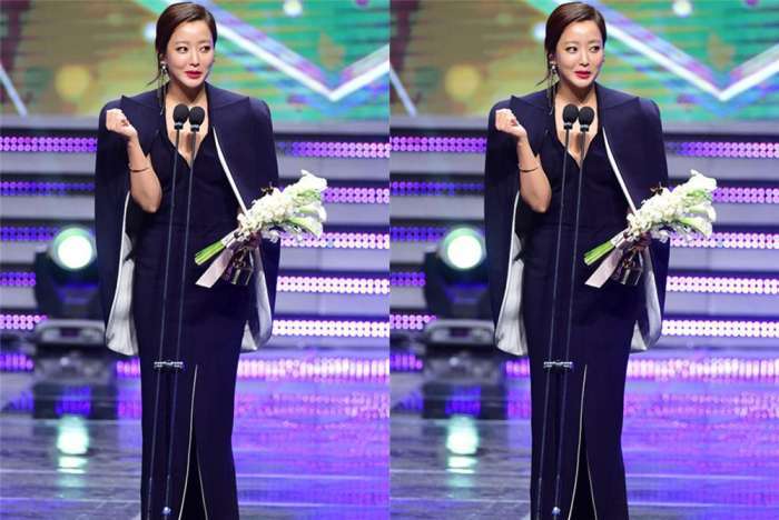 40岁陈数撞上40岁金喜善, 网友: 精致脸和天然脸一目了然