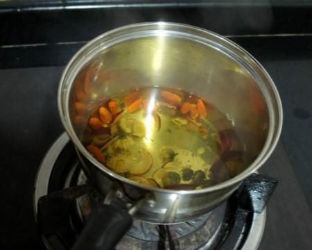 中医的清肠土方子，早晚空腹一杯，我试3天排出4斤便秘也好了