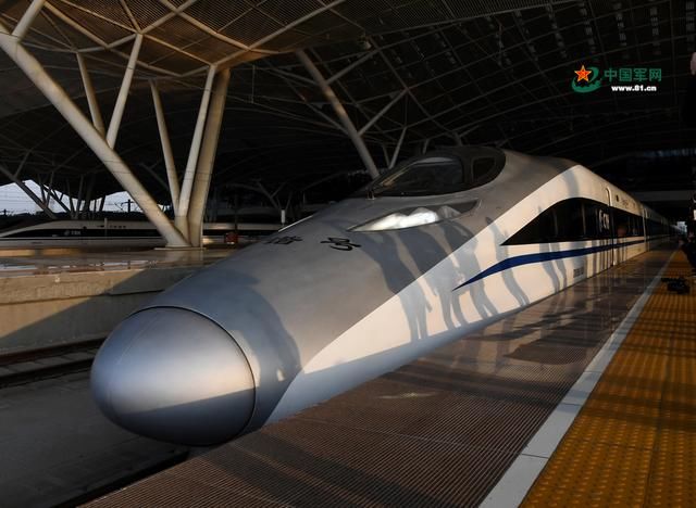  北高速收费站@江城?重启丨解放军报记者全景记录武汉“解封”