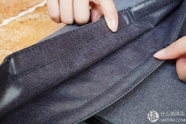 英伦气质的休闲与商务并存--KNOMO CROMWELL克伦威尔卷盖双肩包