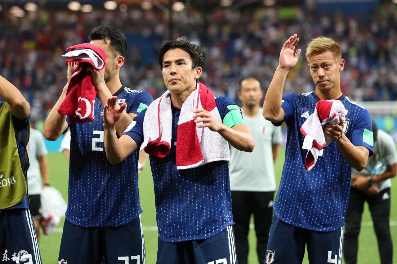 世界杯赛场日本队的表现,中国足球队员看到了
