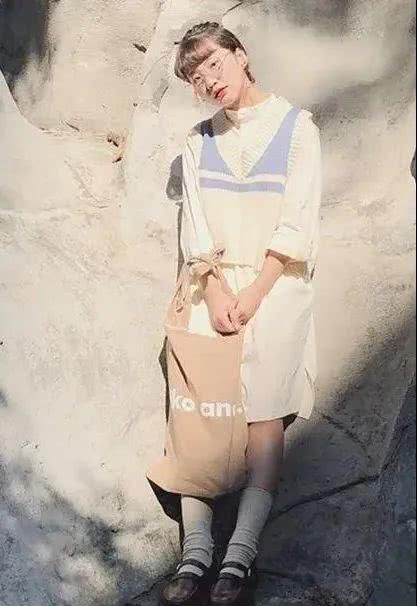  『品味』又矮又胖穿衣却很时尚！没胸没腰却精致有品味！这小个子真会穿！