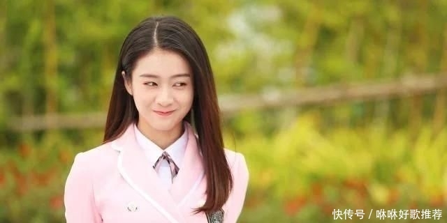  『漂亮』归国四子女友对比：鹿晗的漂亮，吴亦凡的清纯，黄子韬的才叫美