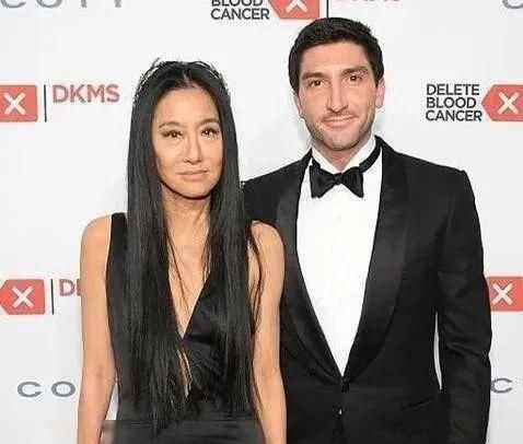  『婚纱』这个岁数的她保养逆天了....