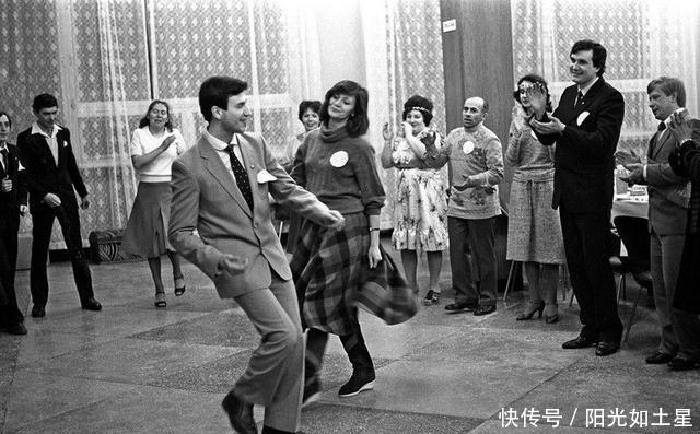  『庆祝活动』七张苏联婚礼老照片，哪个浪漫哪个让你心动