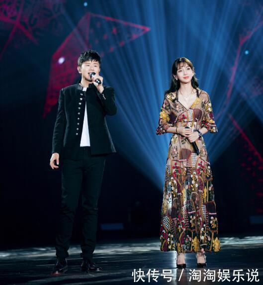 杨颖穿镂空连衣裙，尽显少女气质，这杨3岁请pick一下！