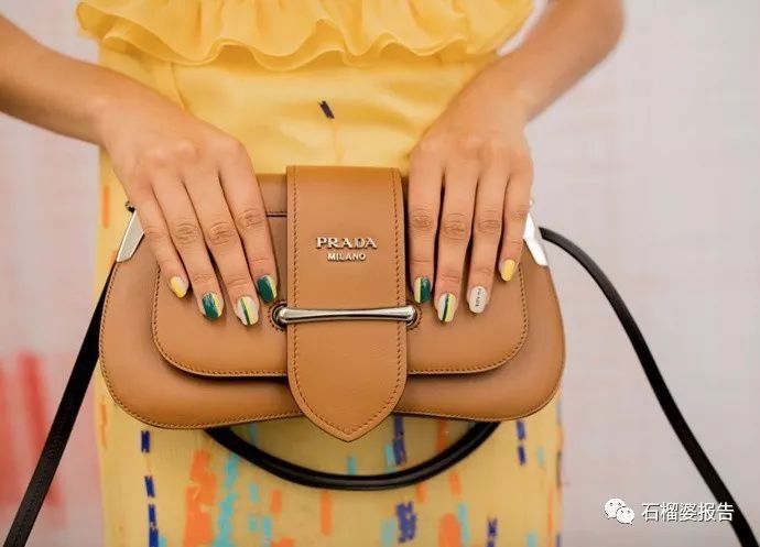 包包 | 大牌秋冬新款上市,盒饭可乐罐都是认真的吗