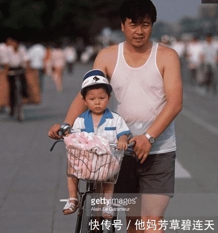  「日子」美国人拍摄的30年前中国夏天： 没有空调的日子, 人们是