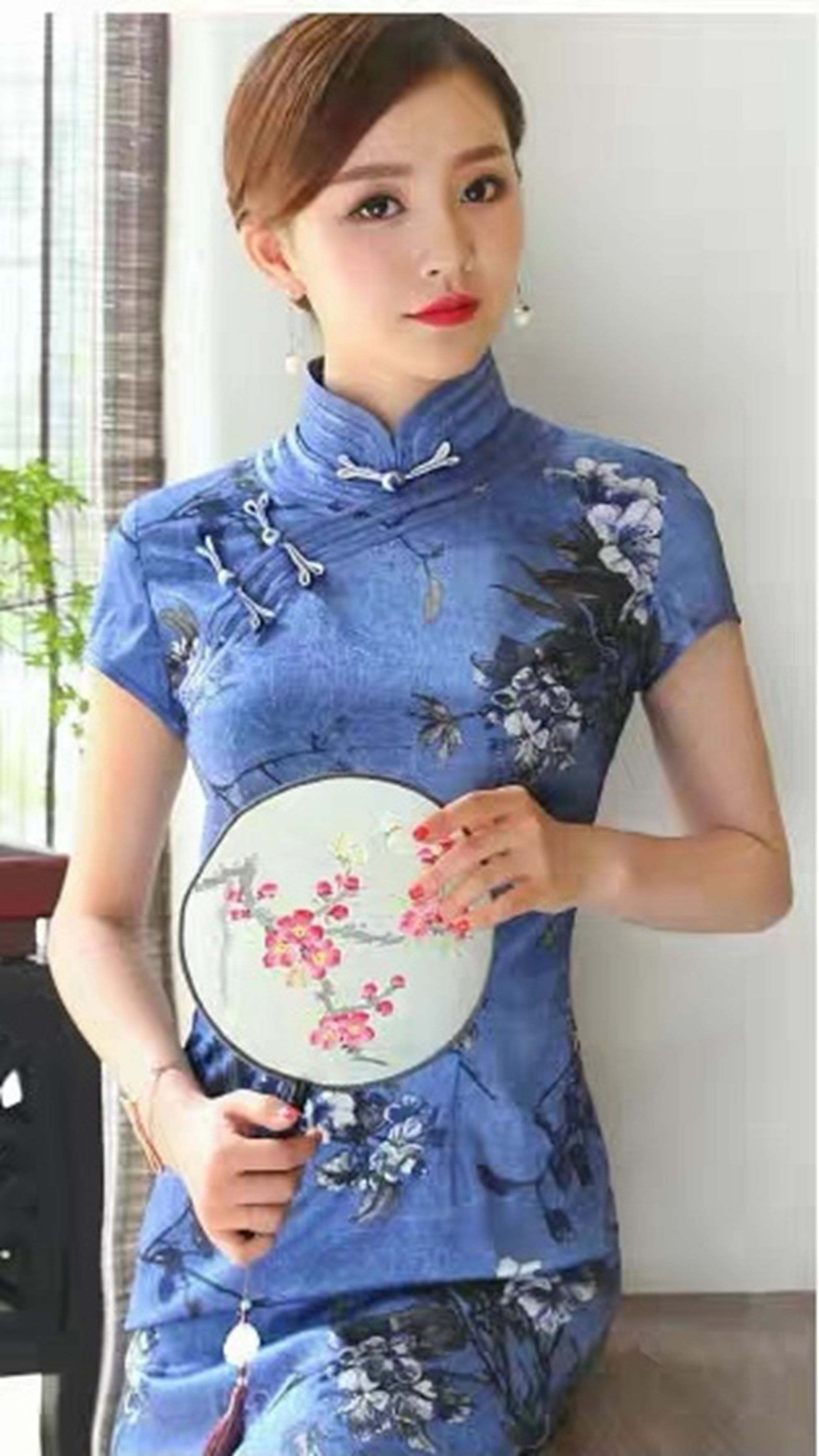 夏季新款改良旗袍连衣裙，蓝色底印花，展现温婉姿态