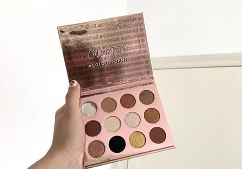  #Colourpop#Colourpop眼影盘推荐！珊瑚丛盘“斩男”，蜜桃盘原气，蝴蝶花盘烂漫