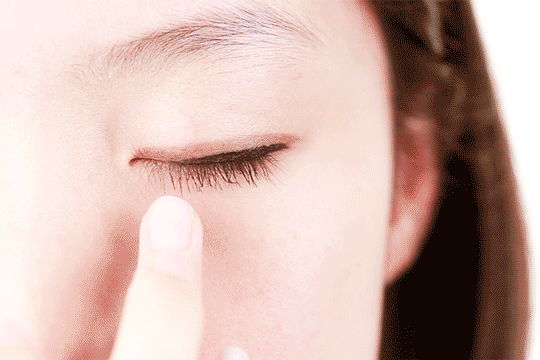 用了10多款眼霜，这支能去细纹还不长脂肪粒，我一次囤10支!