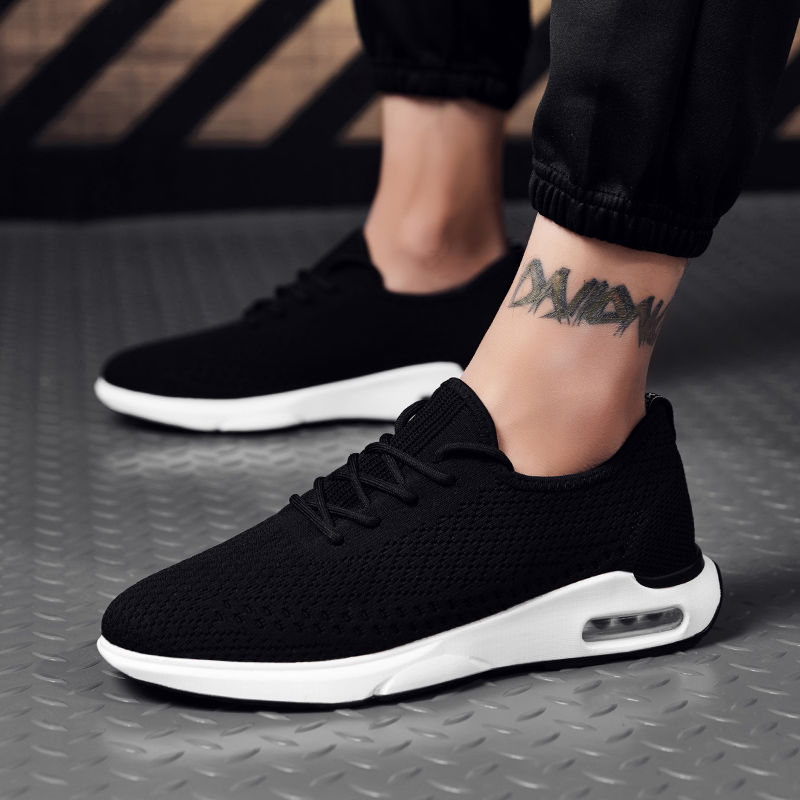 天气那么热，你还穿着皮鞋不难受吗?瞧瞧新出夏季呼吸鞋，忒舒适