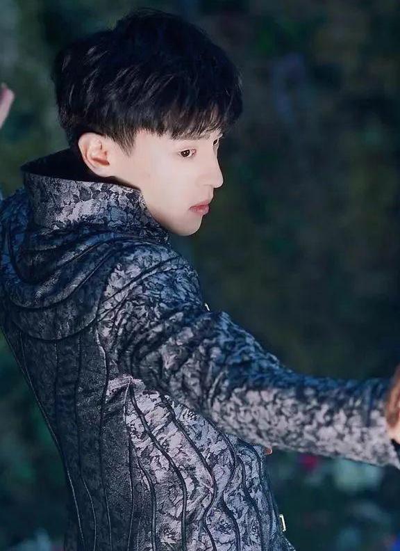 《一千零一夜》邓伦的十五套衣服, 第七套贵气, 第十套最帅!