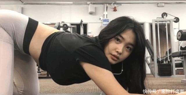 『 美女』95后瑜伽美女教你如何健身，好气质靠自己！，玲珑身材出众气质