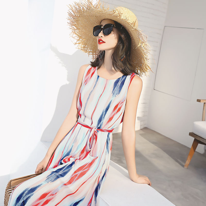 头一次见这么洋气的冷风裙，适合40岁左右的女人，女人味挡不住