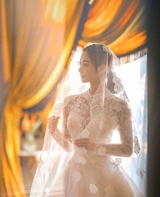  『企业家』恭喜！31岁人气女神突然宣布结婚兼已怀孕：即将嫁拍拖多年企业家