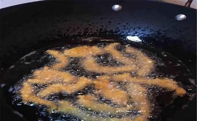  [食物]吃一次相当于吃3包辣条，有的家庭天天吃，当父母的可别纵容孩子
