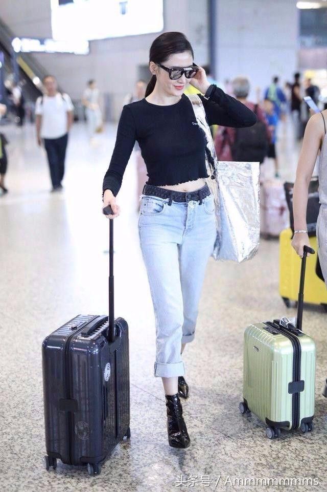 张天爱的漫画腿比超模还美，白的都反光！