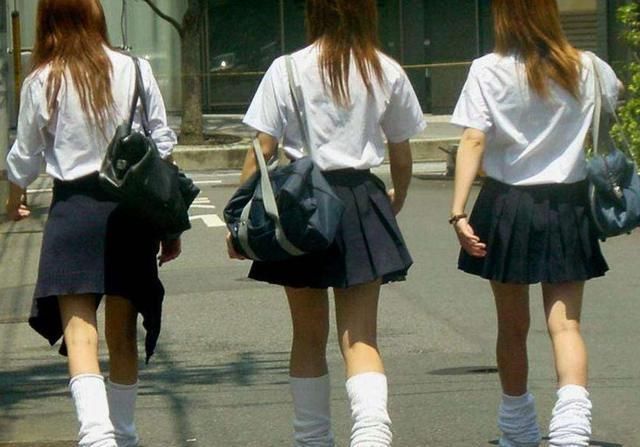 日本女生一年四季都在穿的袜子叫什么，为什么那么多人喜欢？