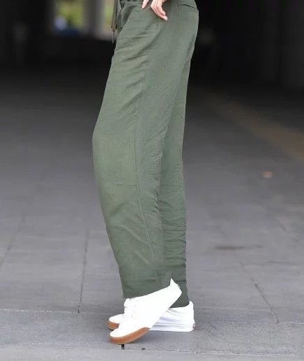 瑜伽小姐姐紧身衣穿出柔美曲线好身材,健身的姑娘就是不一样。