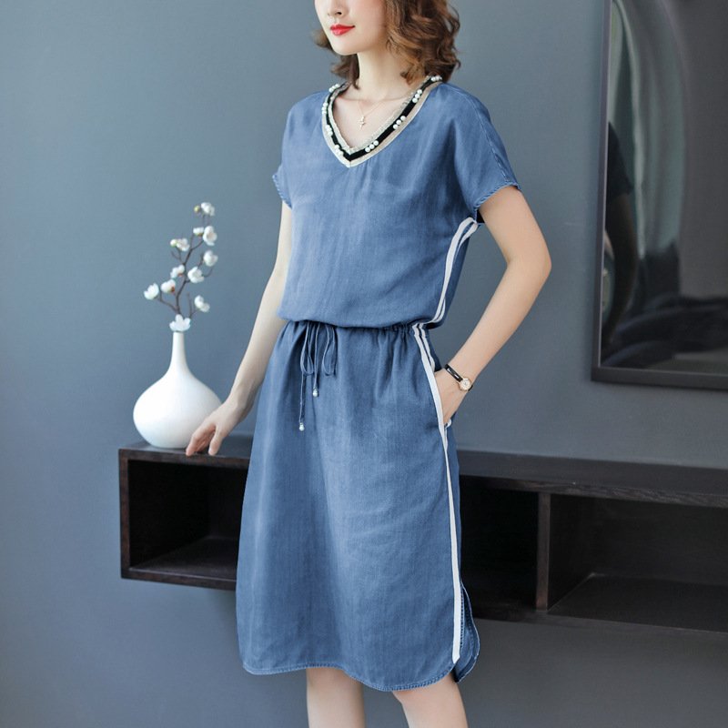 真心喜欢今年的新款连衣裙，将你美若隐若现的展示出来，优雅大气