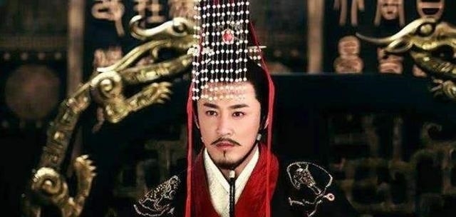  [亲戚关系]汉武帝设了一个官职，本想制衡宰相，后来变得无人能抗衡