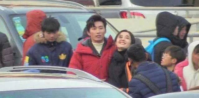 网曝窦骁正式求婚娜扎!娜扎回应:你是上天给我最大的幸运