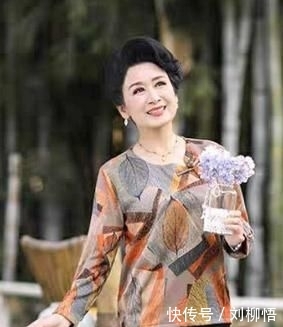  [优雅]40女人怎么穿漂亮有气质?精致的东京女人都喜欢如此穿搭春装