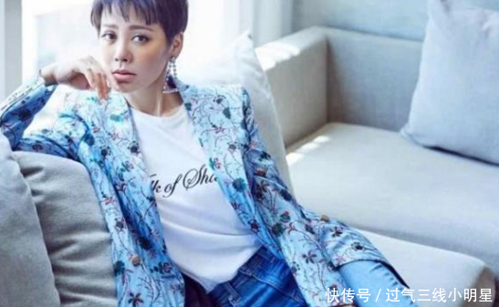 宁静不得了!仅仅一条深V领长裙就暴露了她的好身材,性感又惊艳