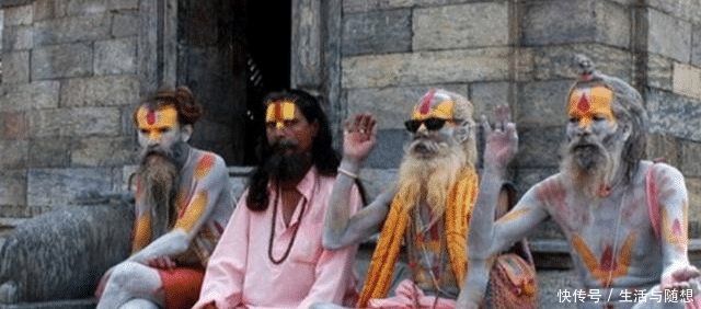 看到印度“苦行僧”，请收起你的好奇心，不要停留！导游后果自负