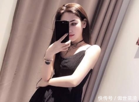  「死皮」嘴唇会越变越丑的几个坏习惯，拉低颜值还显嘴大，说的是你吗