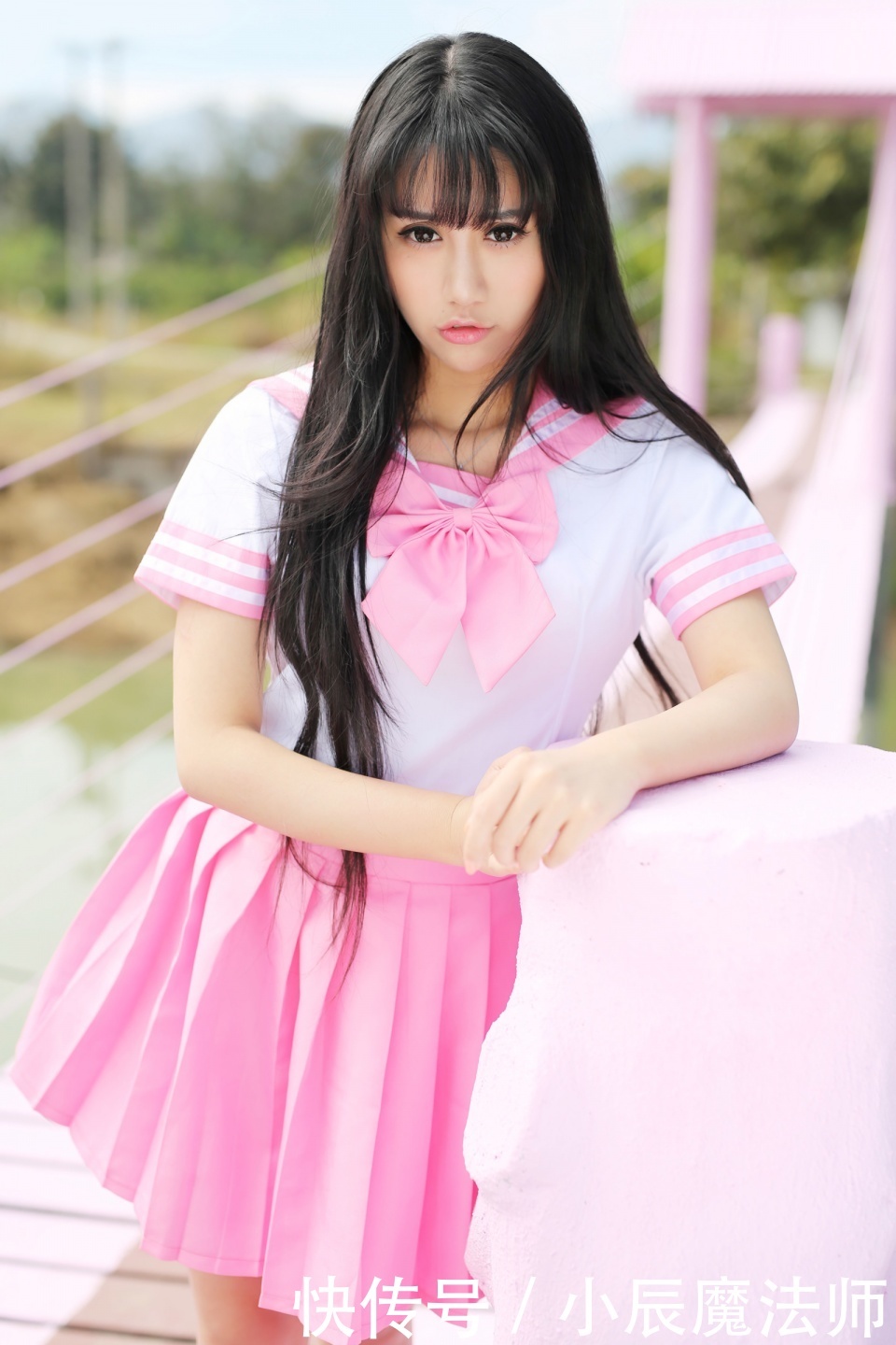  写真：青春美少女杨小青外拍写真，粉色连衣裙青！