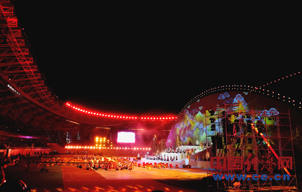 第四届中国西藏旅游文化国际博览会开幕