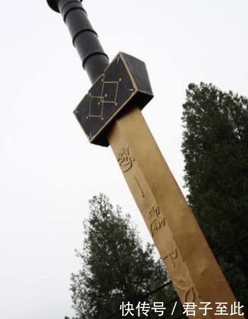  我国@真实存在的4大镇山神剑，我国独占3把，迄今为止无人拔出！