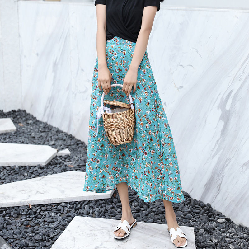 腿粗的女人别穿紧身裤，看看下面女人这样穿，整条街回头率都归你