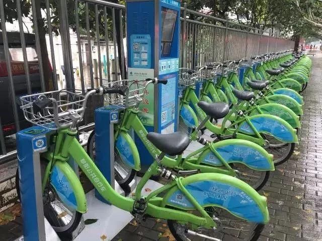 辟谣啦！辟谣啦！公共自行车不会漏电！不要瞎传啦！