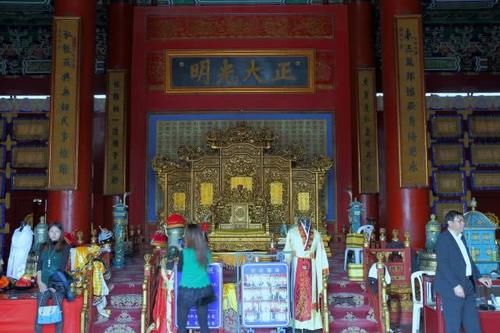 国内靠明星走红的景区，门票是真故宫3倍，游客却从来都不说贵