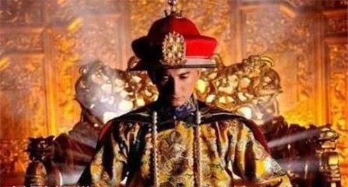  发展：康熙死后国库剩2716万两，雍正剩3453万，乾隆给嘉庆多少