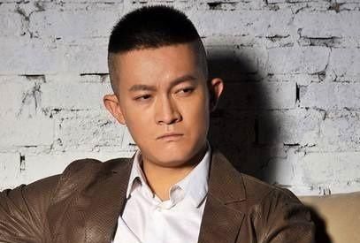  #成名#28岁因演反派成名，29岁娶配音演员为妻