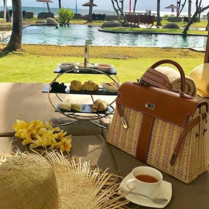  【人人】Nancy说大牌 |为什么人人都爱爱马仕Hermès?_新浪看点