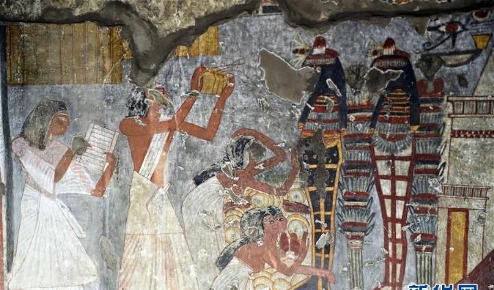 埃及开放两座3300年历史古墓，内部壁画保存完好