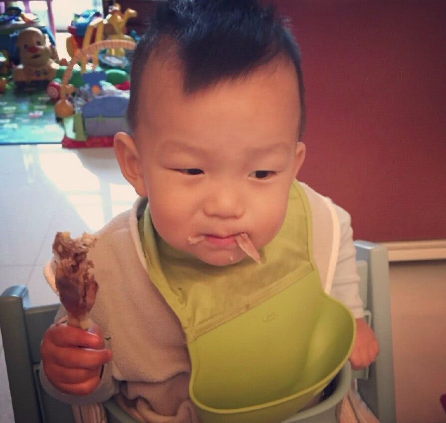 儿子被传习惯性撒谎，何洁还帮他找借口？如今回应：一派胡言！